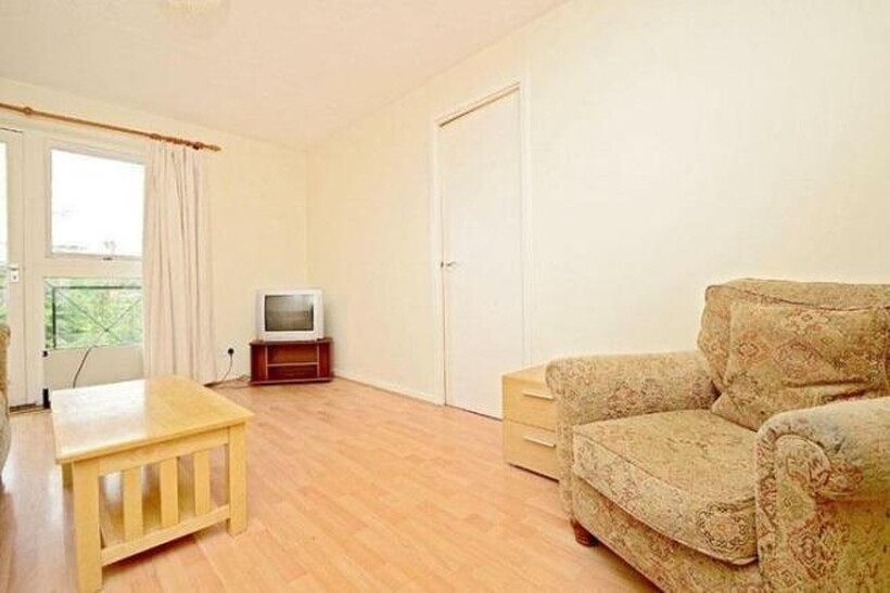 Canary Wharf, London, E14 2 bed flat to rent - £2,350 pcm (£542 pw)