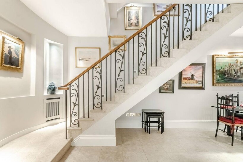 Elvaston Place, South Kensington... 4 bed maisonette to rent - £10,400 pcm (£2,400 pw)