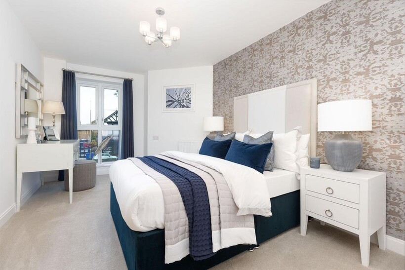 24 Queens Road, Weybridge KT13 2 bed retirement property to rent - £4,675 pcm (£1,079 pw)
