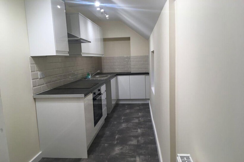 London Road, Headington 2 bed flat to rent - £1,725 pcm (£398 pw)