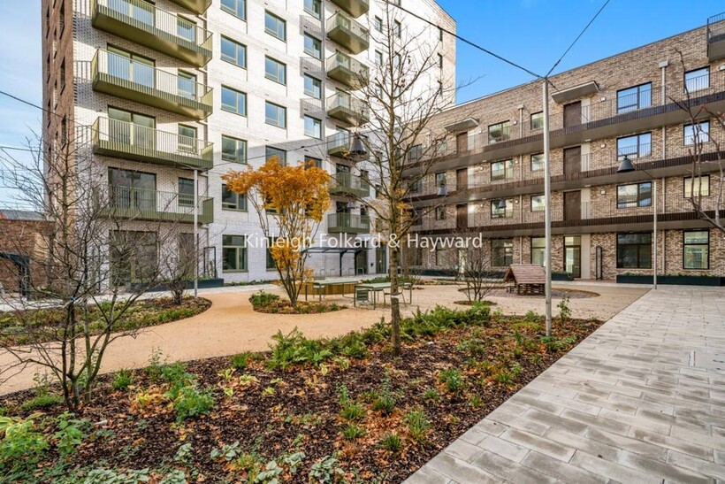 B0adaad5-2096-4909-9