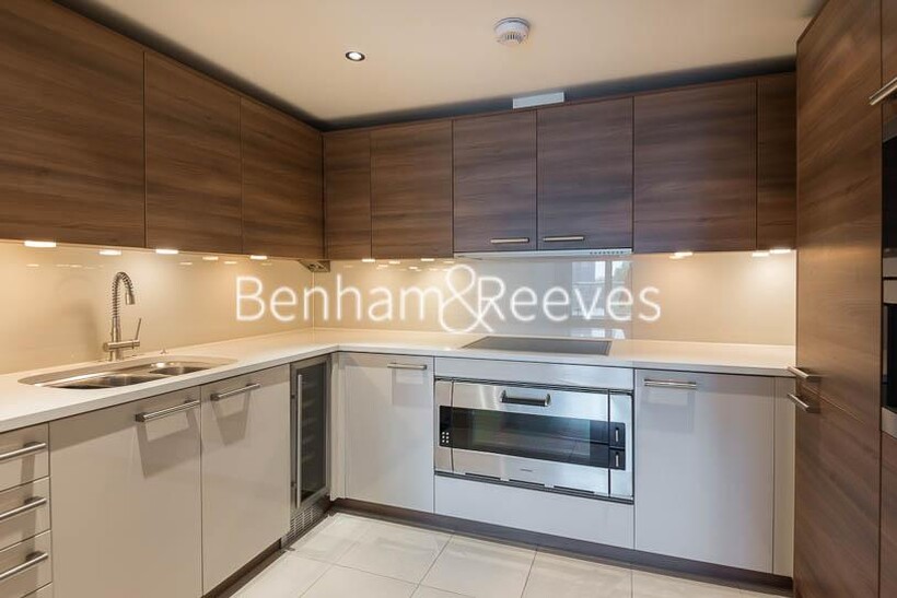 Lensbury Avenue, Fulham SW6 3 bed apartment to rent - £6,800 pcm (£1,569 pw)