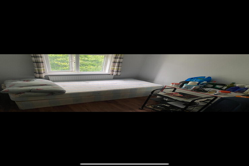 Cambria Close, Hounslow TW3 1 bed in a house share to rent - £540 pcm (£125 pw)