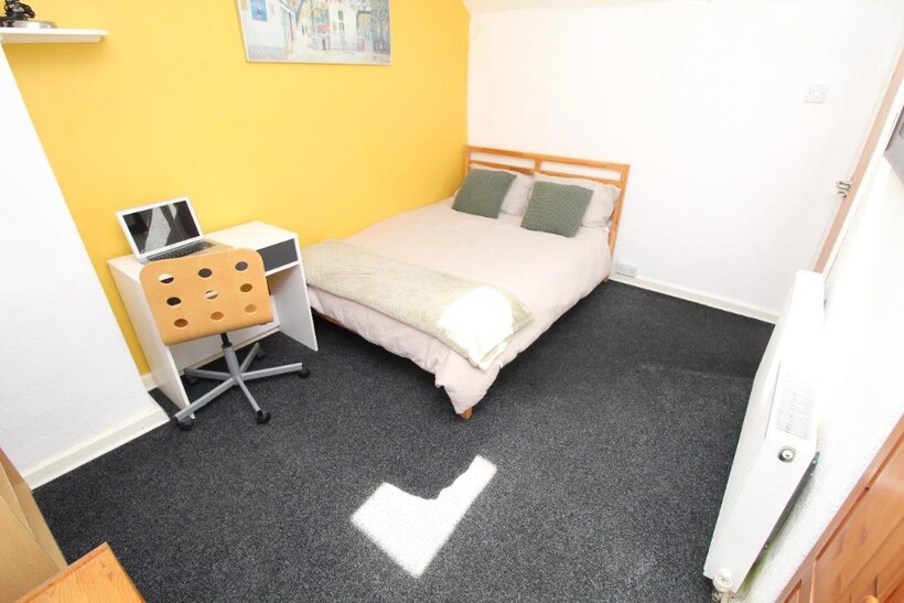 (1 Room) Claude Street, Nottingham NG7 4 bed terraced house to rent - £346 pcm (£80 pw)