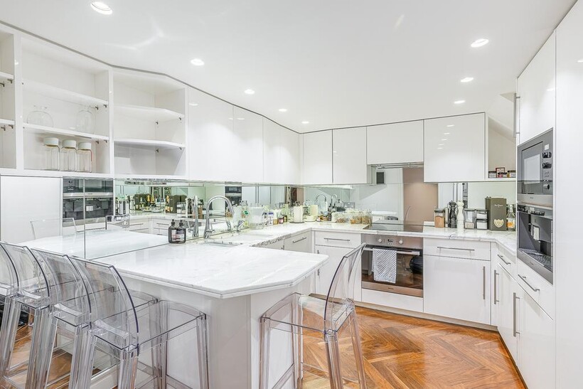 Cadogan Square, London SW1X 3 bed duplex to rent - £21,667 pcm (£5,000 pw)