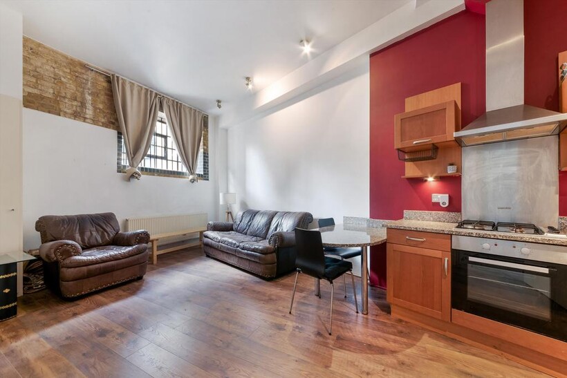 Chandlery House, Gowers Walk, London, E1 2 bed flat to rent - £2,448 pcm (£565 pw)