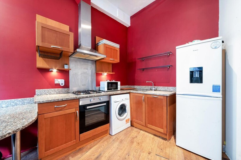 Chandlery House, Gowers Walk, London, E1 2 bed flat to rent - £2,448 pcm (£565 pw)