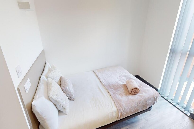 456, Standard Ensuite, Opto Village... 1 bed flat to rent - £680 pcm (£157 pw)