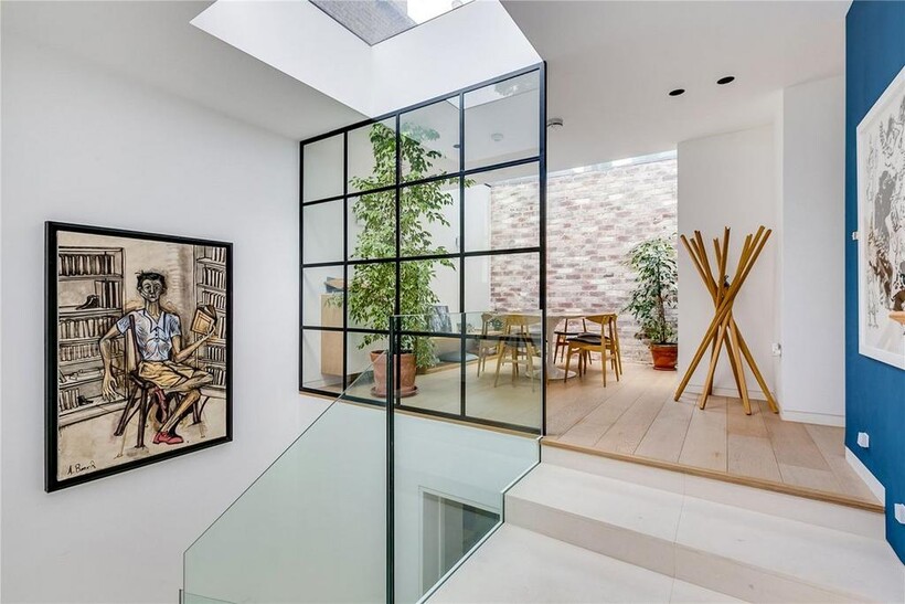 Norland Square, London W11 3 bed maisonette to rent - £9,100 pcm (£2,100 pw)