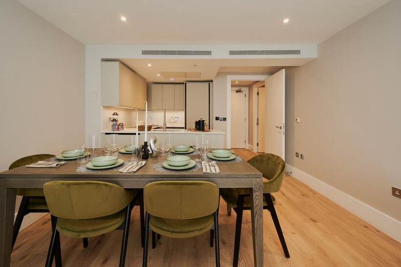 Flat 42, 219 Baker, 219 Baker Street... 3 bed flat to rent - £9,550 pcm (£2,204 pw)