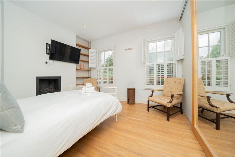 Pelham Street, London SW7 5 bed terraced house to rent - £8,996 pcm (£2,076 pw)