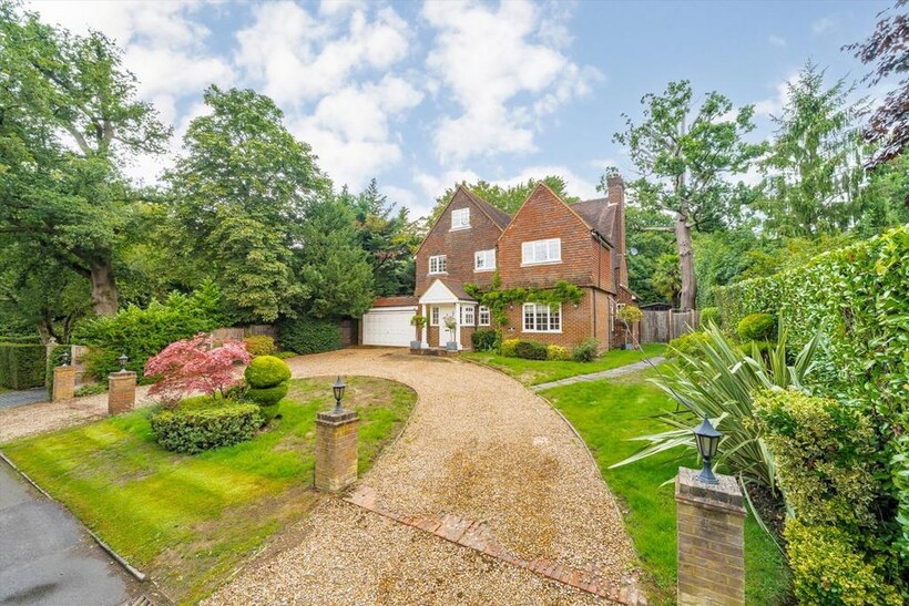 South View Road, Pinner HA5 6 bed detached house to rent - £6,200 pcm (£1,431 pw)