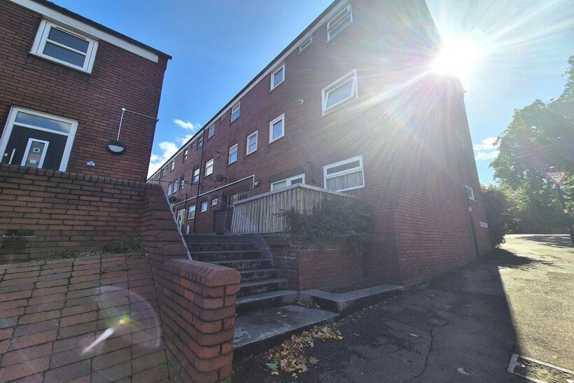 Rectory Road, Sutton Coldfield B75 2 bed flat to rent - £1,075 pcm (£248 pw)