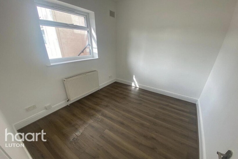 Nickmar Court, Luton 2 bed maisonette to rent - £1,425 pcm (£329 pw)