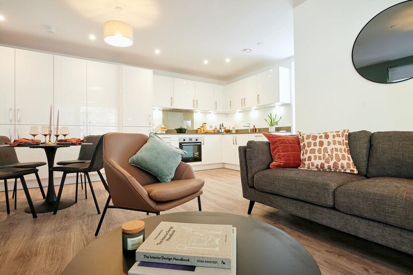 Fortunes Dock, Canning Town London E16 2 bed apartment to rent - £2,475 pcm (£571 pw)