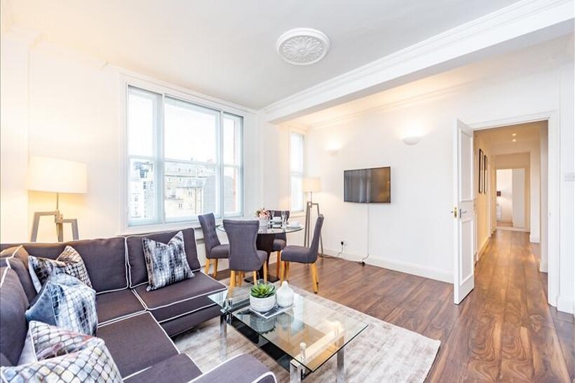 Hill Street, Mayfair, W1J 2 bed flat to rent - £5,547 pcm (£1,280 pw)