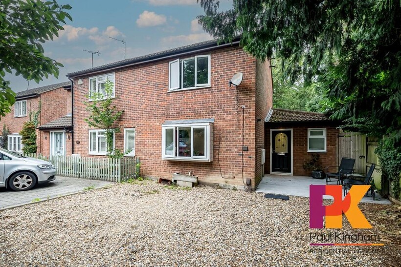 Brook Street, Tring HP23 3 bed semi-detached house to rent - £1,895 pcm (£437 pw)