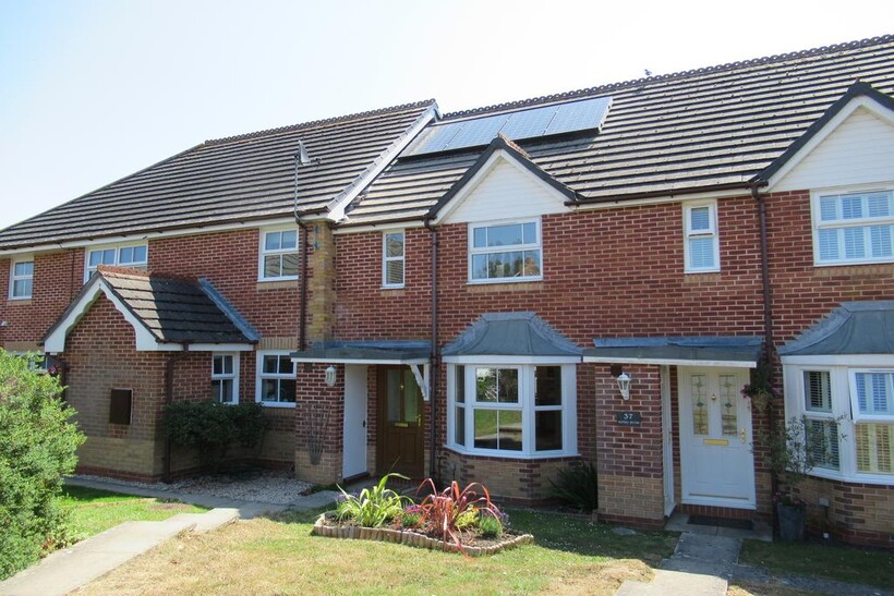 Withy Bush, Burgess Hill RH15 2 bed terraced house to rent - £1,425 pcm (£329 pw)