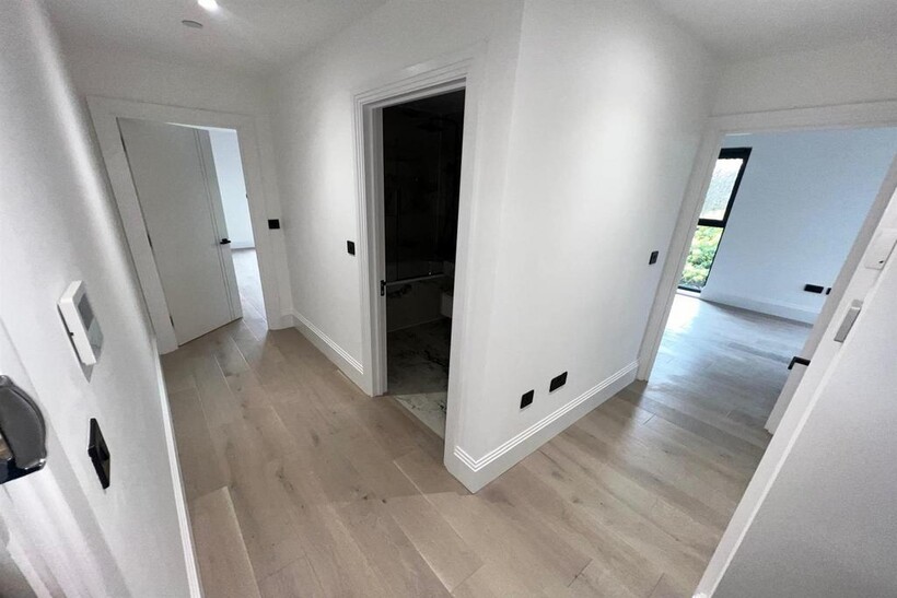 Whats App Image 2025-08-11 at 09.52.35 24a25ca7.jpg