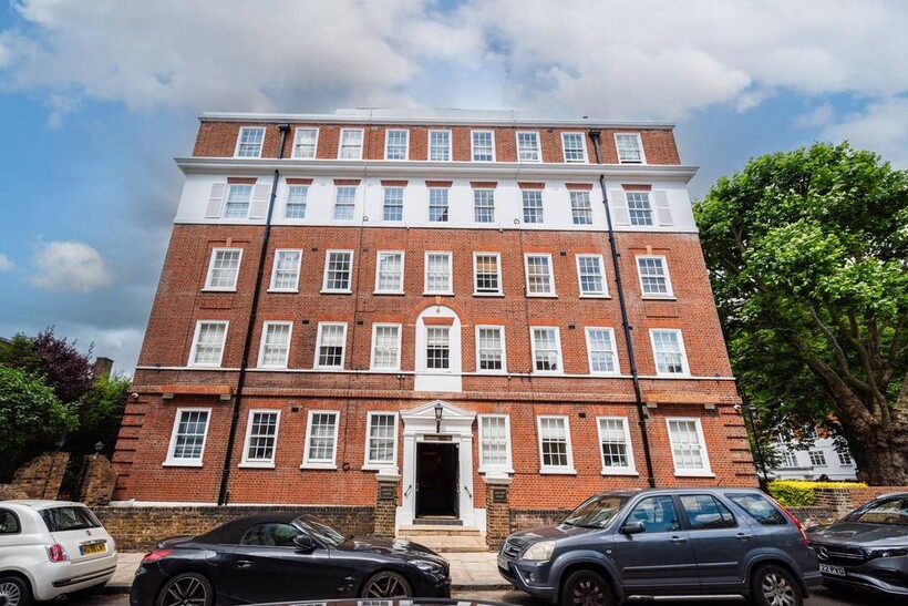 Hill Road, St John's Wood, London, NW8 1 bed flat to rent - £2,535 pcm (£585 pw)