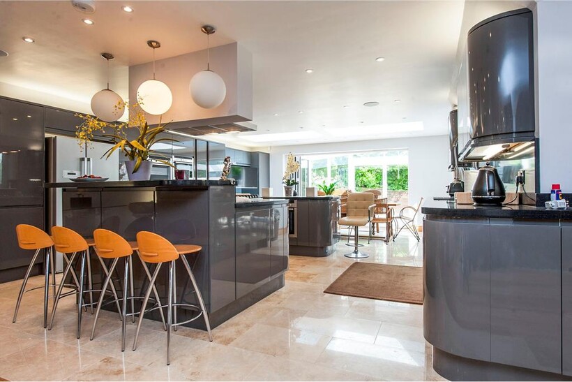 Berry Hill Road, GL7 5 bed detached house to rent - £3,850 pcm (£888 pw)