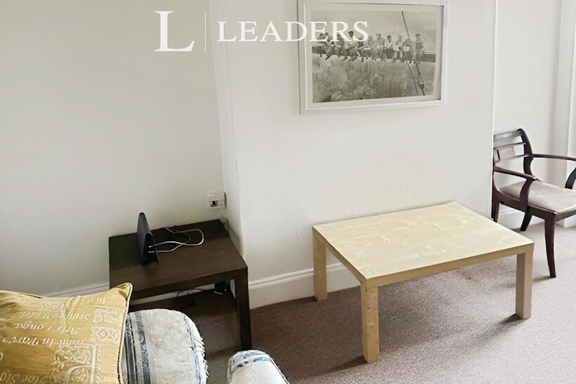 Bramley Road, Leicester, LE3 1 bed in a house share to rent - £420 pcm (£97 pw)