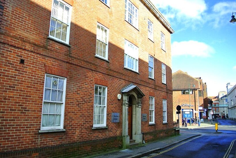 Marlowe Avenue, Canterbury 1 bed flat to rent - £875 pcm (£202 pw)