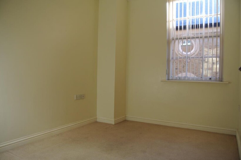Marlowe Avenue, Canterbury 1 bed flat to rent - £875 pcm (£202 pw)