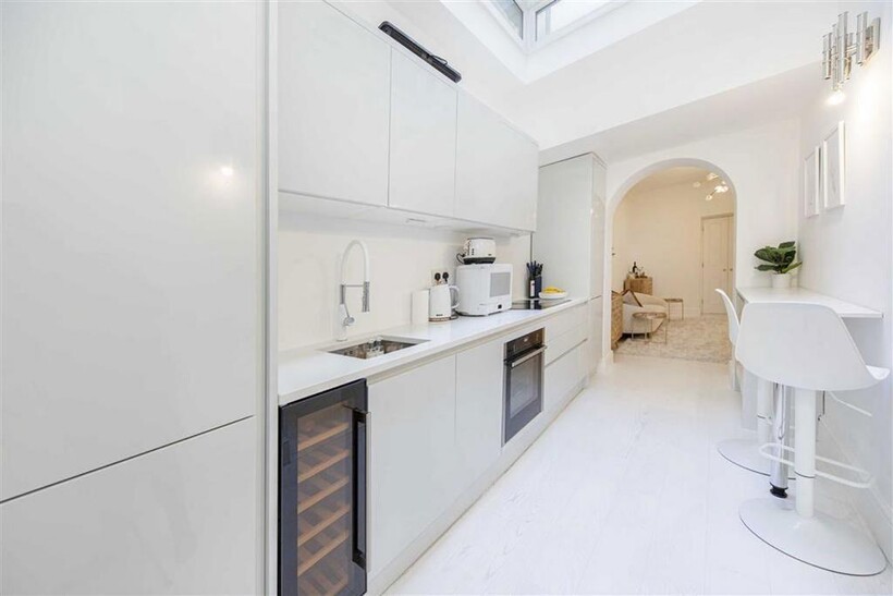 Queen's Gate Terrace, London SW7 2 bed flat to rent - £3,402 pcm (£785 pw)
