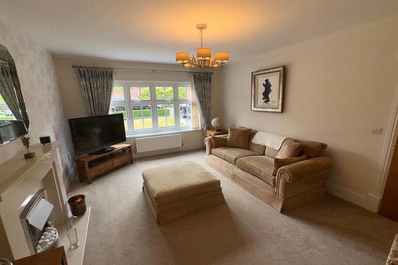 Pickwick Gardens, Wolverhampton WV3 4 bed detached house to rent - £3,950 pcm (£912 pw)