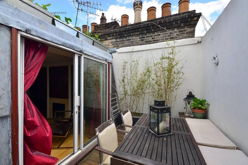 Queens Gate Place, South Kensington... 3 bed flat to rent - £8,502 pcm (£1,962 pw)