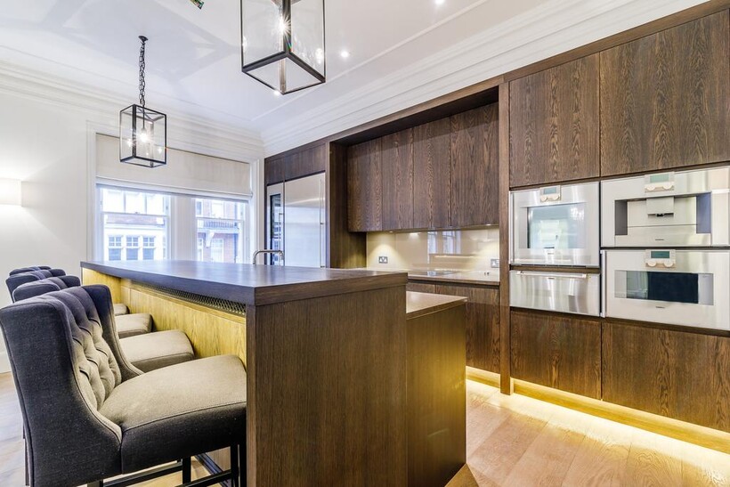 Duke Street, Mayfair, W1K 3 bed flat to rent - £25,567 pcm (£5,900 pw)