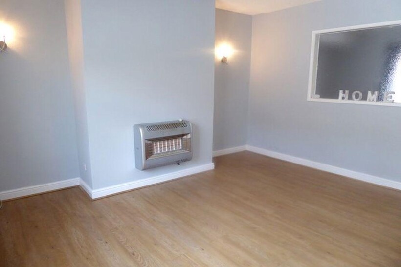 82 King Alfred Street, Walney Island 2 bed terraced house to rent - £815 pcm (£188 pw)