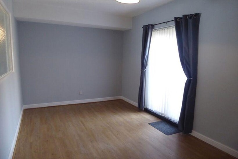82 King Alfred Street, Walney Island 2 bed terraced house to rent - £815 pcm (£188 pw)