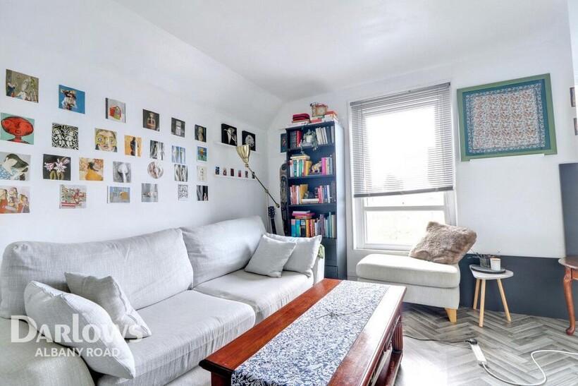 Ninian Road, CARDIFF 2 bed duplex to rent - £1,175 pcm (£271 pw)