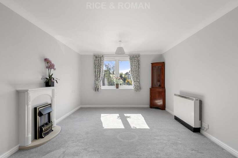 Clifton Park Avenue, London SW20 2 bed retirement property to rent - £1,895 pcm (£437 pw)