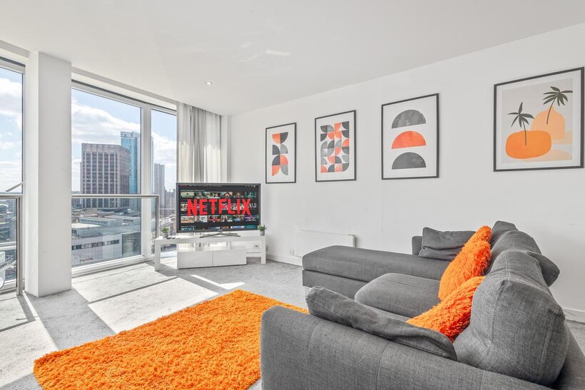 The Rotunda, 150 New Street, B2 4PA 1 bed apartment to rent - £1,025 pcm (£237 pw)