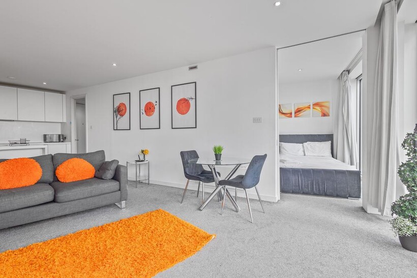 The Rotunda, 150 New Street, B2 4PA 1 bed apartment to rent - £1,025 pcm (£237 pw)