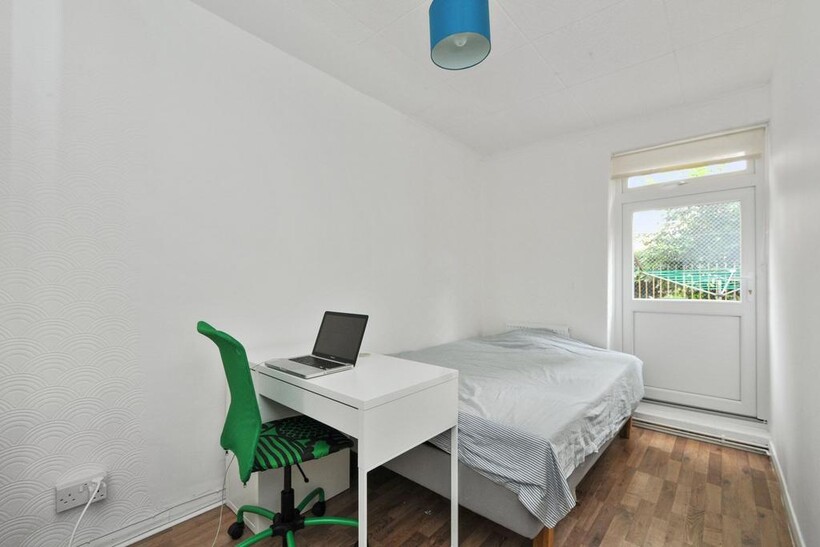 Bletchley Court Wenlock Street LONDON... 5 bed apartment to rent - £3,699 pcm (£854 pw)