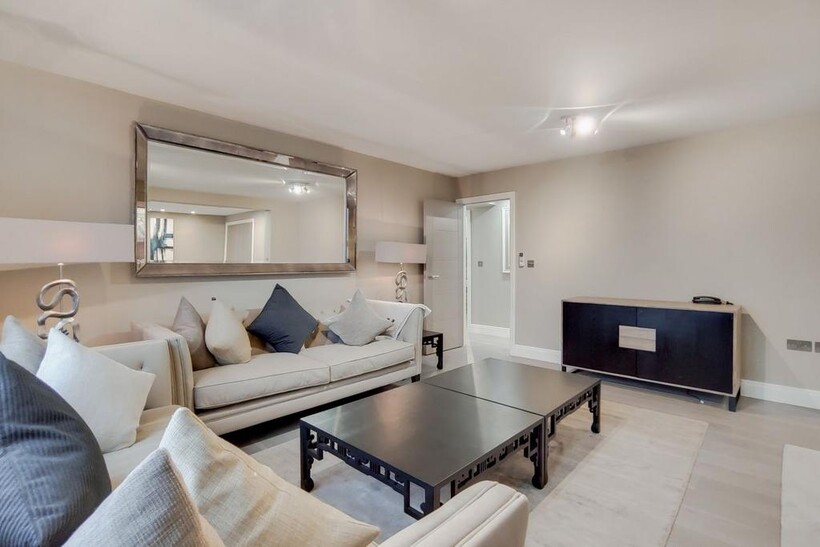 St. John's Wood Park, St. John's... 3 bed flat to rent - £6,067 pcm (£1,400 pw)