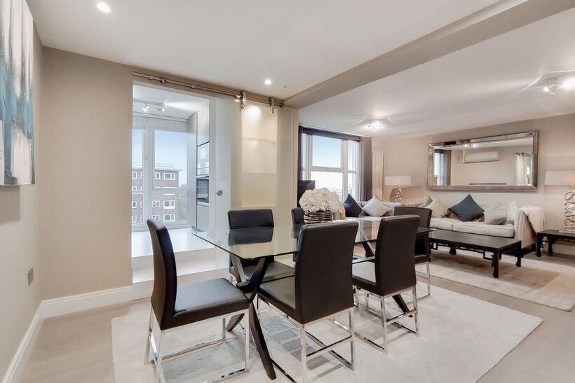 St. John's Wood Park, St. John's... 3 bed flat to rent - £6,067 pcm (£1,400 pw)