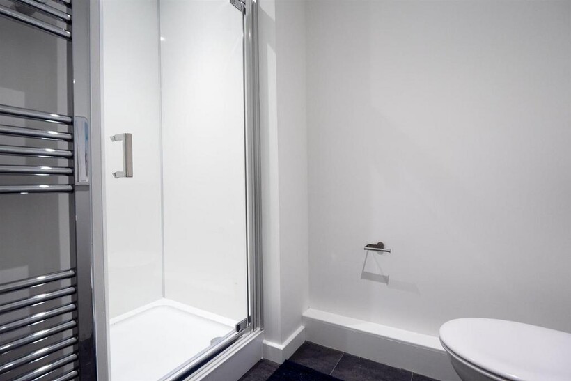 York Street, Sheffield S1 1 bed in a flat share to rent - £429 pcm (£99 pw)