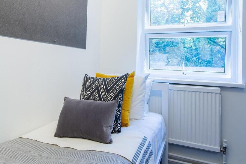 Bassett Green Road, Southampton SO16 1 bed in a flat share to rent - £524 pcm (£121 pw)