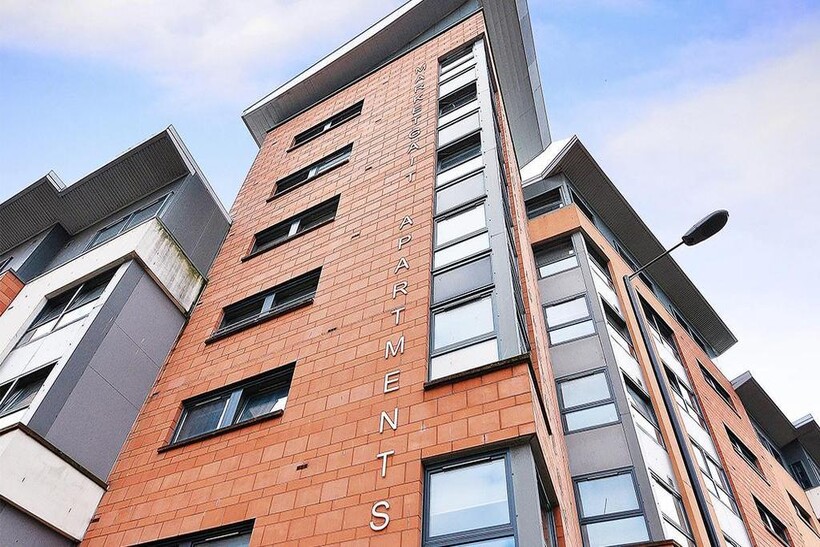 Johnston Street, Dundee DD1 1 bed in a flat share to rent - £815 pcm (£188 pw)