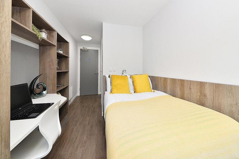 Gorgie Road, Edinburgh EH11 1 bed in a flat share to rent - £966 pcm (£223 pw)