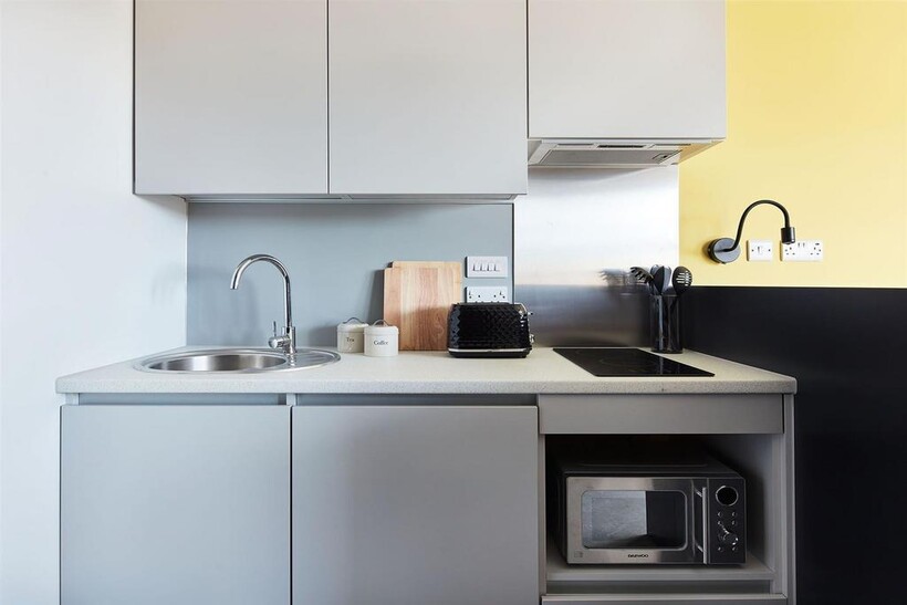 43 Lewes Road, Brighton BN2 1 bed in a flat share to rent - £1,062 pcm (£245 pw)