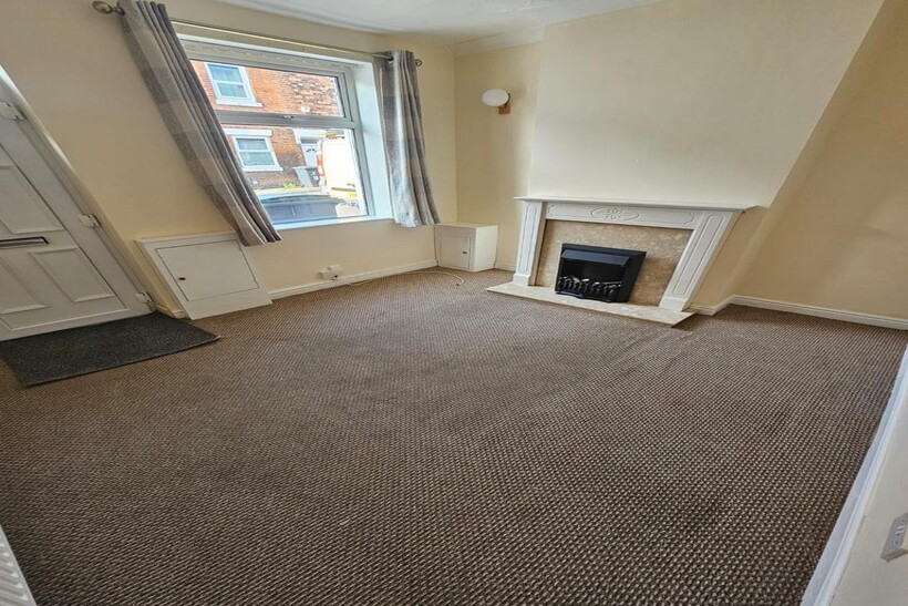 Denbigh Street, Stoke-on-Trent ST1 5JB 2 bed terraced house to rent - £750 pcm (£173 pw)