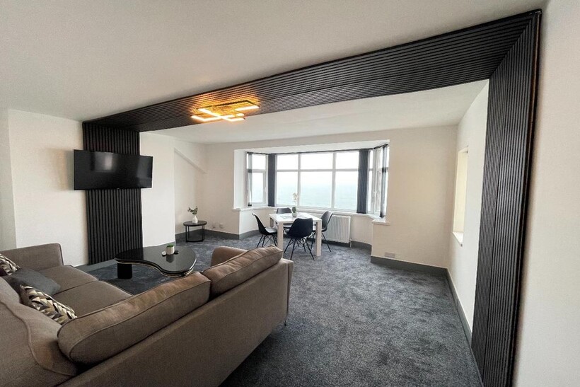 Seaviews Apartment, Promenade... 2 bed apartment to rent - £4,106 pcm (£948 pw)