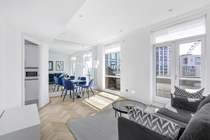 Whitehouse Apartments, London SE1 2 bed apartment to rent - £4,351 pcm (£1,004 pw)