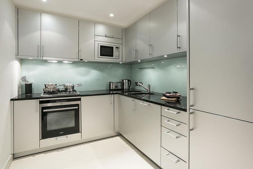 199 Knightsbridge, London, SW7 3 bed flat to rent - £21,450 pcm (£4,950 pw)